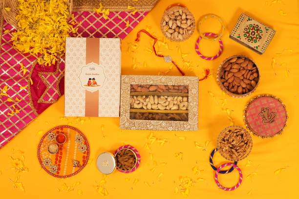 lila dry fruits Decorative Festival Gift Hamper Box (Almonds, Cashews, Raisins - 100 gm Each) Assorted Nuts