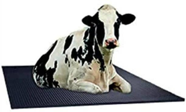 mgntt Cow Mat Animal Feeding Waterproof Rubber Cow, Hamster, Dog, Guinea Pig, Miniature Pig Pet Mat