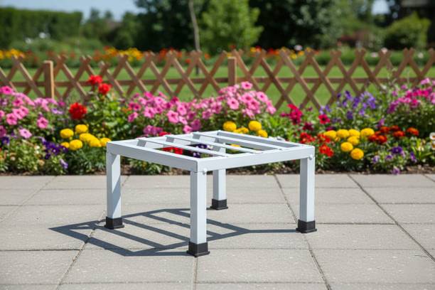 Green Gardenia Thick Metal Plant Stand for Balcony (Square) (Set of 1, White) Plant Container Set