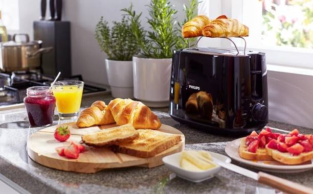 PHILIPS HD2582/90 (Two slice Pop-up toaster with bun warmer) 800 W Pop Up Toaster  (Black)