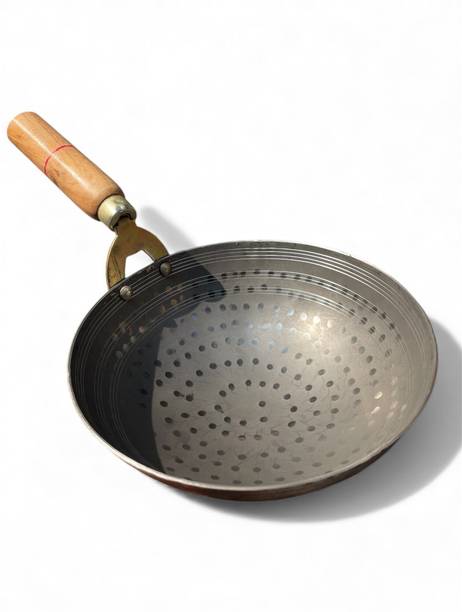 TAWAA IRON TADKA TAWA WITH WOODEN HANLE AND PURE IRON MAKING WITH NATURAL SOURCE Tawa 21 cm diameter