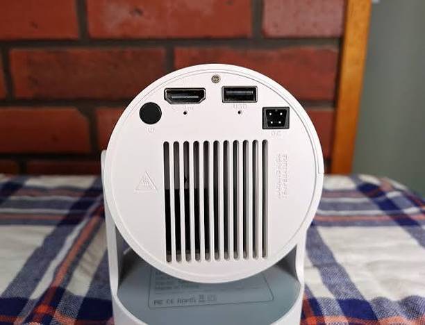 Czech 4K Android Smart Projector Full HD 1080 IEWHJF33 (2200 lm / Wireless / Remote Controller) Portable Projector