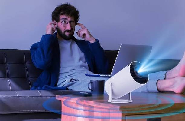 Czech 4K Android Smart Projector Full HD 1080 IEWHJF40 (2200 lm / Wireless / Remote Controller) Portable Projector