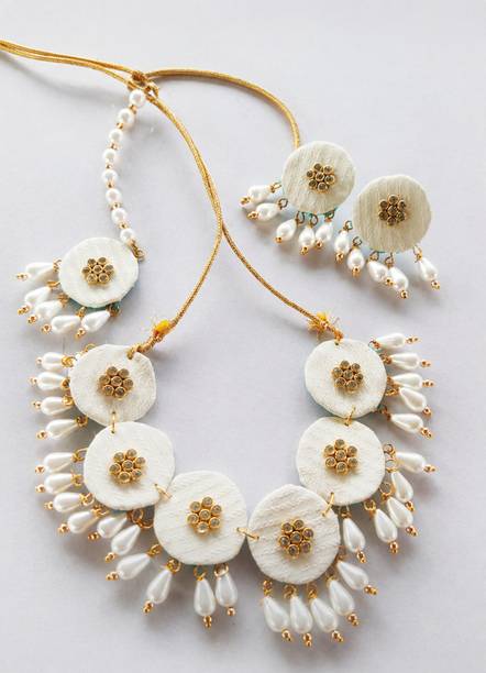 VIP Fashions Red bajra set Kundan Earrings  Set