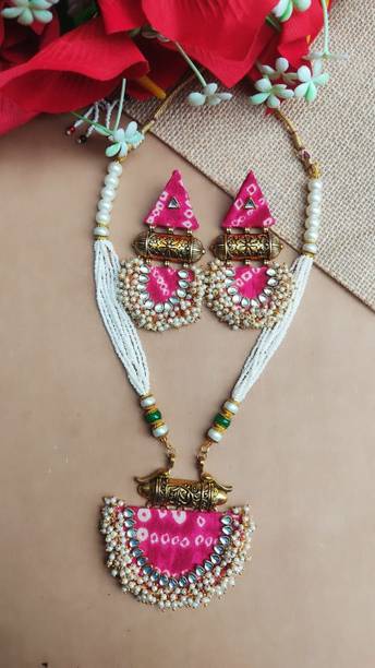 VIP Fashions Rani_Bhandrj _Set Kundan Earrings  Set