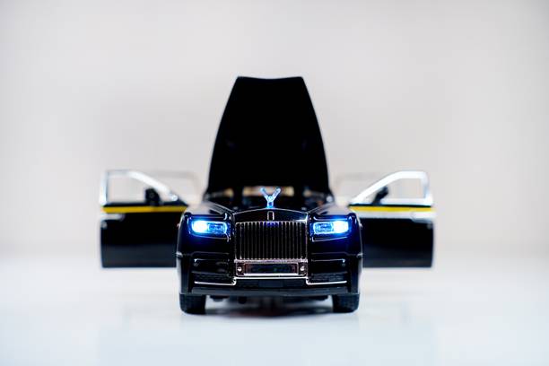 Innokreate Rolls Royce Phantom Metal Car 1:24 Scale Alloy Metal Pull Back Die-Cast Toy