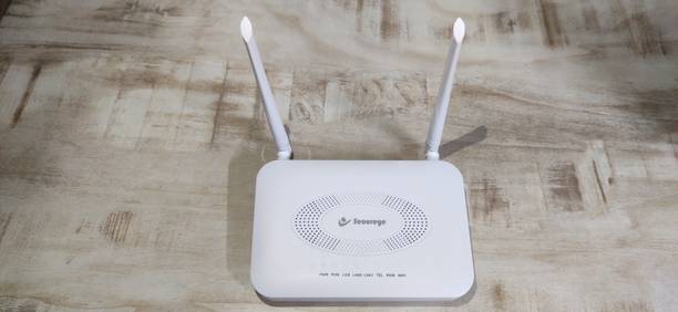 SECUREYE S-XPON-1110-WDONT Wireless Router 2.4 GHz 300 Mbps Wifi Speed Single Band External Antenna NA