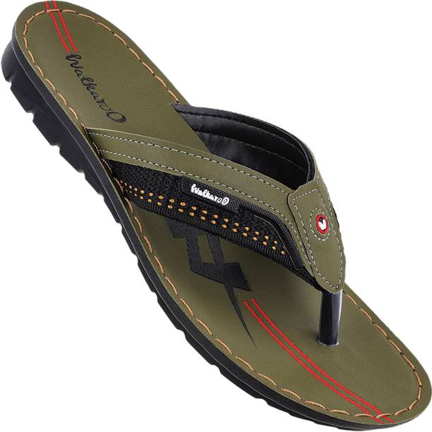 walkaroo slippers for mens