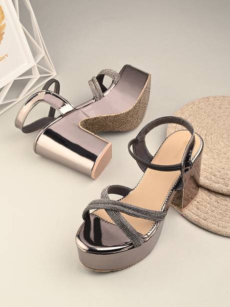 Divastri Women Heels