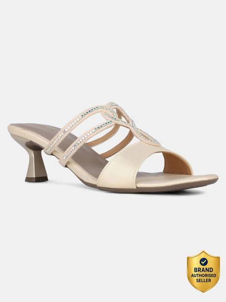 Women Solid Round Toe Party Wear Kitten Heel Sandals Heels Sandal