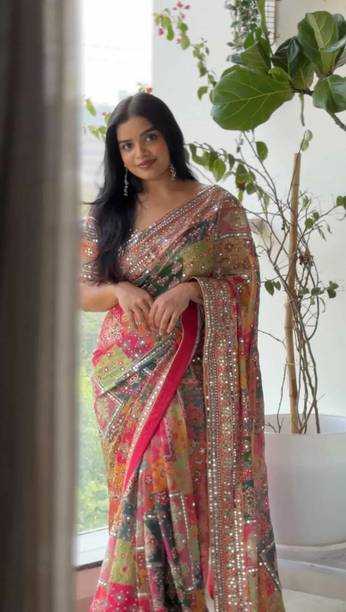 Paisley, Geometric Print, Printed, Embellished Bollywood Crepe Saree
