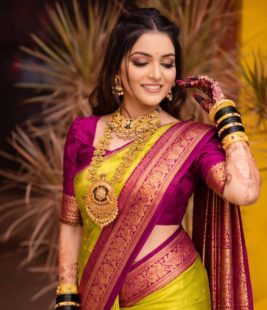 MAHISA Printed Bollywood Cotton Silk Saree