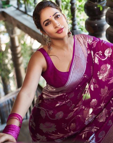 SIRIL Embellished, Paisley, Checkered, Color Block Bhagalpuri Silk Blend, Jacquard Saree - Image 4