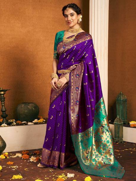 Houri Fab Woven, Embellished Banarasi Pure Silk, Jacquard Saree