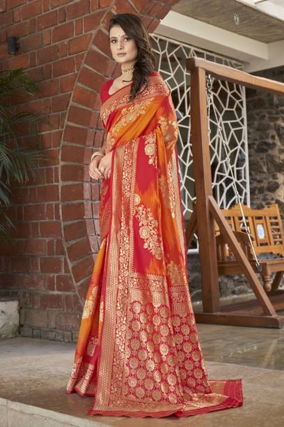 MANOHARI Woven Banarasi Jacquard Saree - Image 3