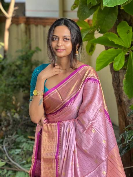 Striped, Woven Kanjivaram Cotton Silk Saree