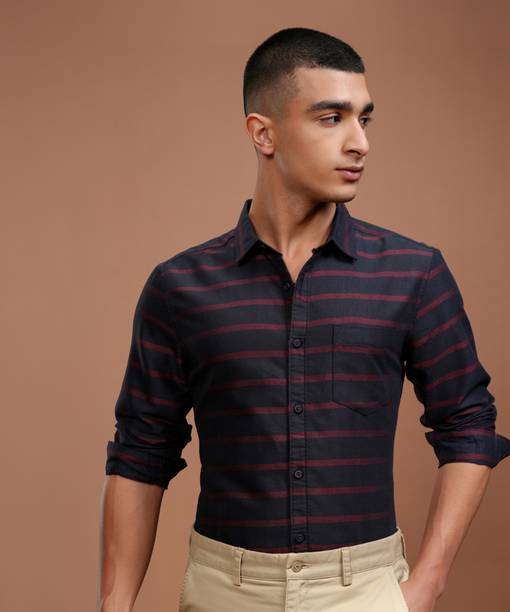 Men Slim Fit Striped Spread Collar Casual Shirt