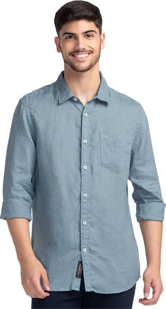 Men Slim Fit Solid Double Collar Casual Shirt