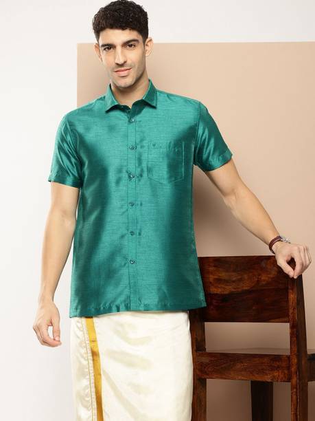 INVICTUS Men Solid Casual Green Shirt