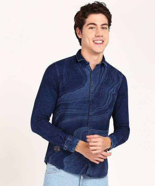 Men Slim Fit Washed Spread Collar Casual Shirt