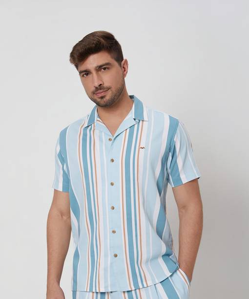 Men Regular Fit Striped Lapel Collar Casual Shirt