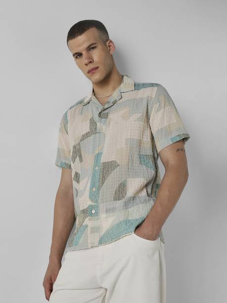 Men Relaxed Fit Fit Printed Spread Collar Casual Shirt