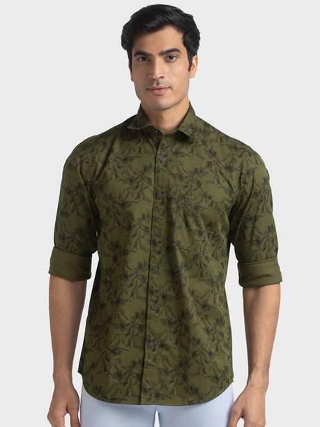 Men Tailored Fit Floral Print Spread Collar Casual Shirt