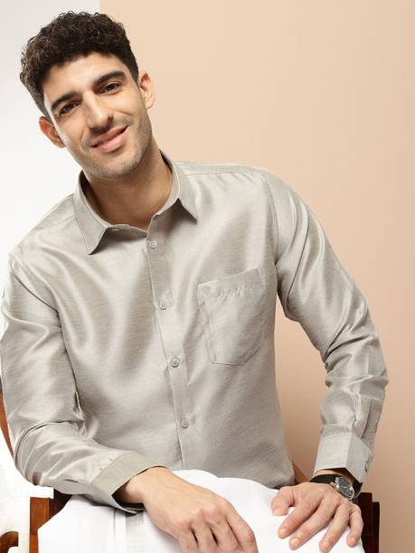 INVICTUS Men Solid Casual Grey Shirt