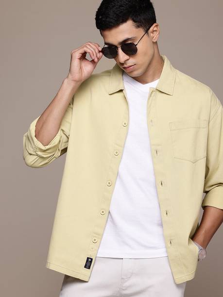 Roadster Men Relaxed Fit Fit Solid Casual Shirt