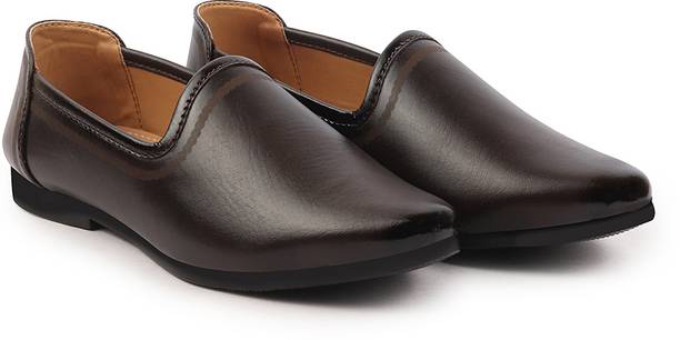 pointed shoes mens india online