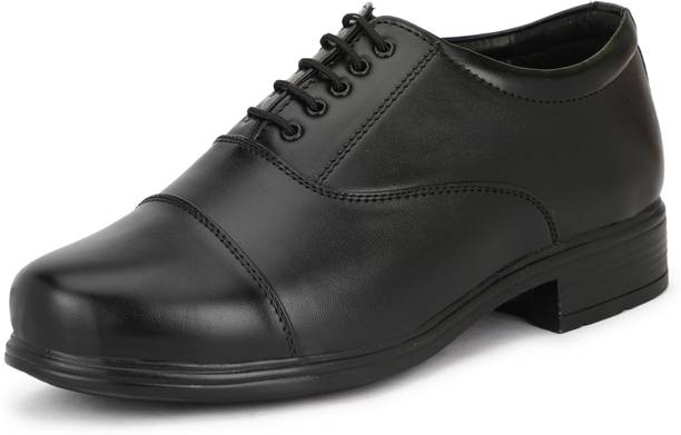 Oxford Shoes - Buy Oxford Shoes online at Best Prices in India ...