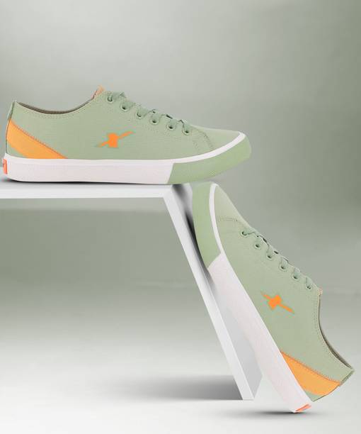 sparx sneakers flipkart