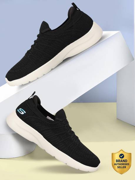 DYNAMIGHT 2.0 Casuals For Women