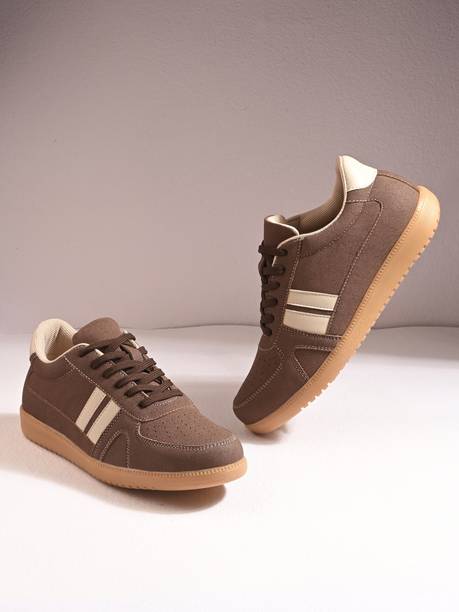 Roadster Sneakers For Men