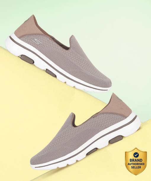 GO WALK 5- JETTER Walking Shoes For Men