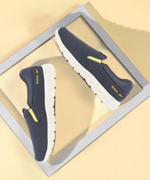 REEBOK Leap Slip on M Walking Shoes For Men