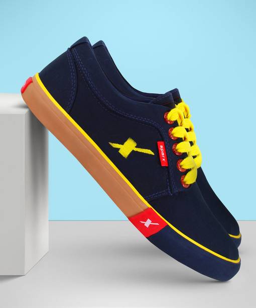 sparx sneakers flipkart