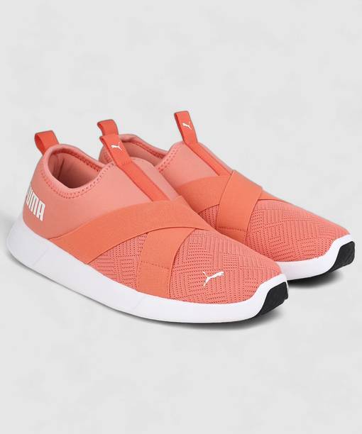 PUMA Cassey Revamp Wns Walking Shoes For Women (Pink , 4)