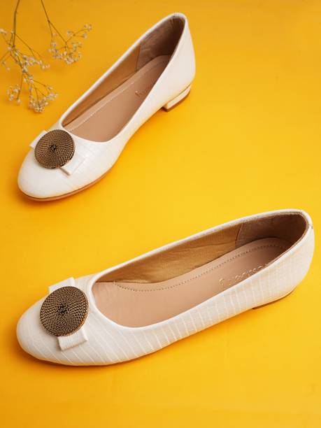 Price History of Shoetopia Girls Ballerinas Flats from Myntra 111 11742128