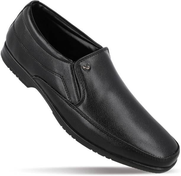 walkaroo shoes flipkart