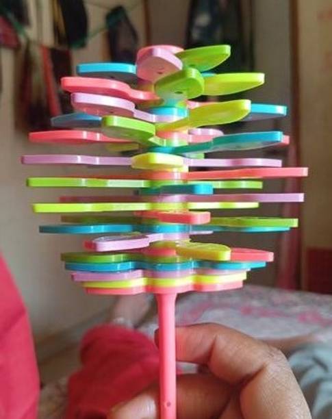 BHVMEY Flower Candy Toy with Bright Petals Rattle