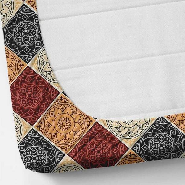 CREATURE Cotton Double Fitted (Elastic) 260 TC Printed Bedsheet