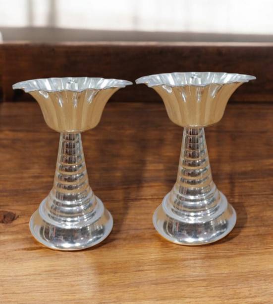 Sigaram Brass 3.5 Inch Flower Diya For Home Pooja Decore K4498 Brass (Pack of 2) Table Diya