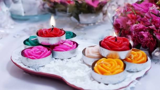 IMPECT.E Floating Flower Candles: Water & Home Décor Wax Candle