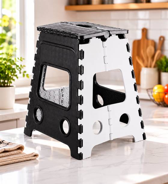 BEPRIMEHUB PrimeStep 18 Foldable Plastic Step Stool. Stool
