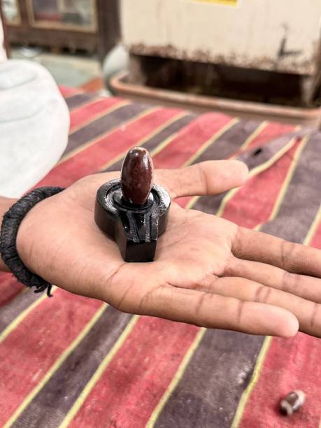namadev shivling art puratan Original Small Narmada Shivling / Natural Narmadeshwar Shivling For Home 1"/2" Decorative Showpiece  -  6 cm