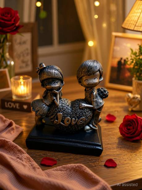BOSCO Handicrafted Cute Love Couple Resin Showpiece with Heart Decorative Showpiece  -  6 cm