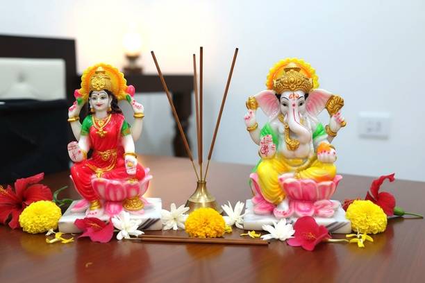 SUGAMYA Decorative Showpiece  -  18.5 cm