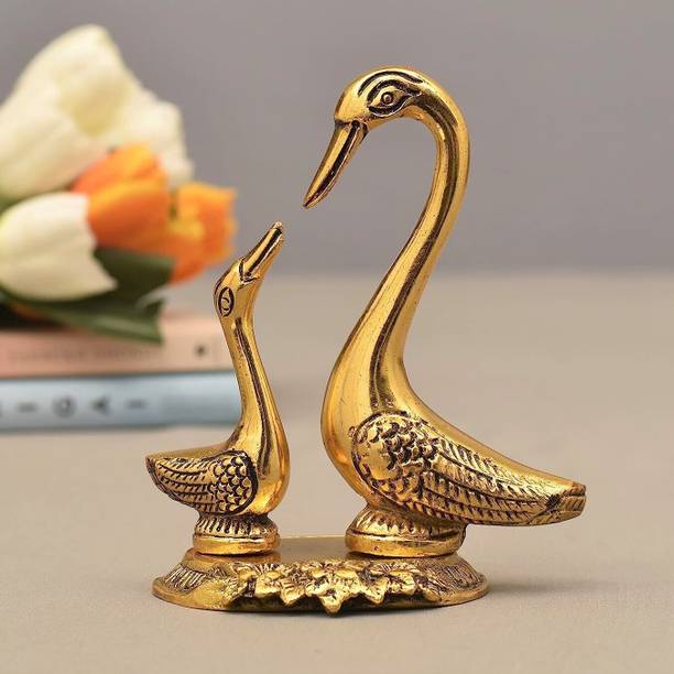 KridayKraft Metal Handicrafts Swan Pair / Kissing Duck love birds,Metal Love Birds swan Pair Showpiece for Home Decor Statue Love for Romantic Gift to Boyfriend,Girlfriend,Wife,Friends, Decoration Idol for Showcase,Office Decoration,Gift Your Relatives on Birthday Gift,corporate gifts,Gift Article... डेकोरेटिव शोपीस  -  14 cm