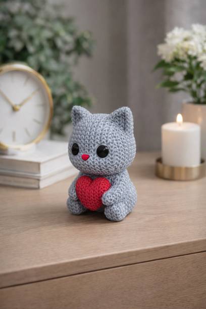 AVCW Cute Cat Holding Heart Valentine Day Gift for Girlfriend Boyfriend Love Figurine Decorative Showpiece - 5.5 cm